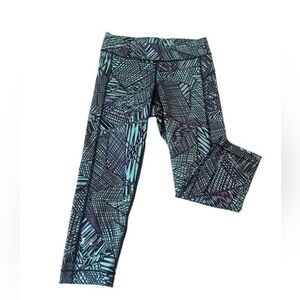 Under Armour Purple Blue Ankle Cropped Pants